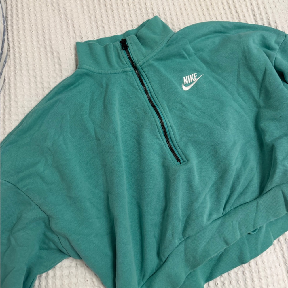 Nike Aqua Zip Pocket Sweatshirt